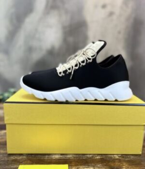 FENDI SNEAKER
