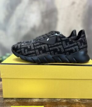 FENDI SNEAKER