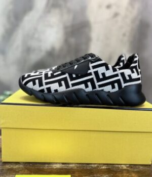 FENDI SNEAKER