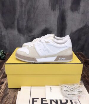 FENDI SNEAKER