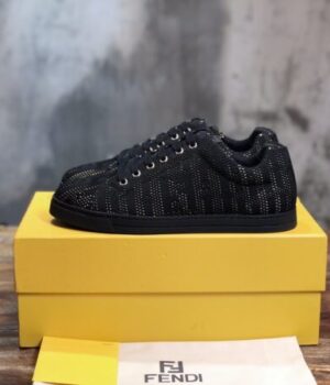 FENDI SNEAKER
