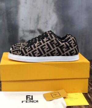 FENDI SNEAKER