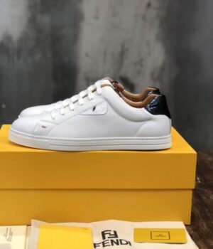 FENDI SNEAKER