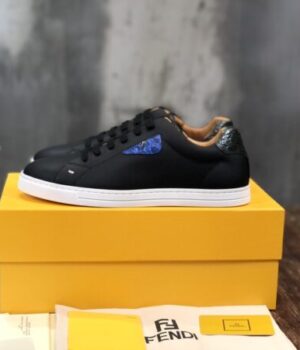 FENDI SNEAKER