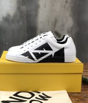 FENDI SNEAKER