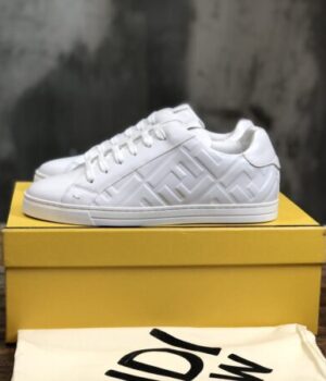 FENDI SNEAKER