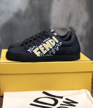 FENDI SNEAKER