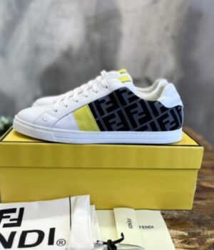 FENDI SNEAKER