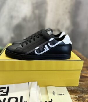 FENDI SNEAKER