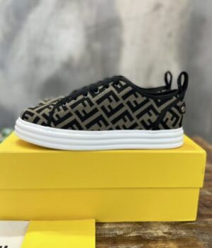 FENDI SNEAKER