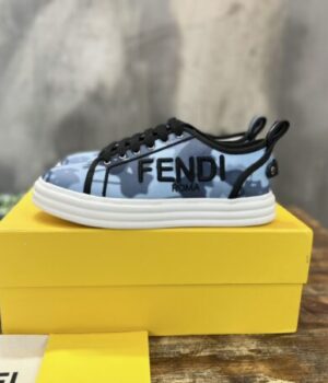FENDI SNEAKER