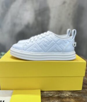 FENDI SNEAKER