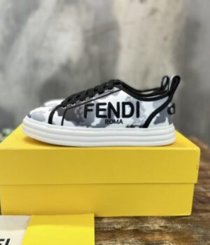 FENDI SNEAKER