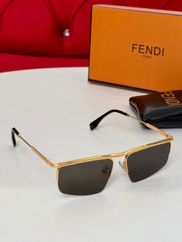 FENDI SUNGLASSES - Image 4