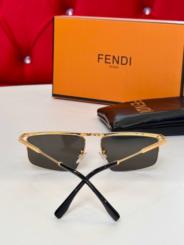 FENDI SUNGLASSES - Image 8