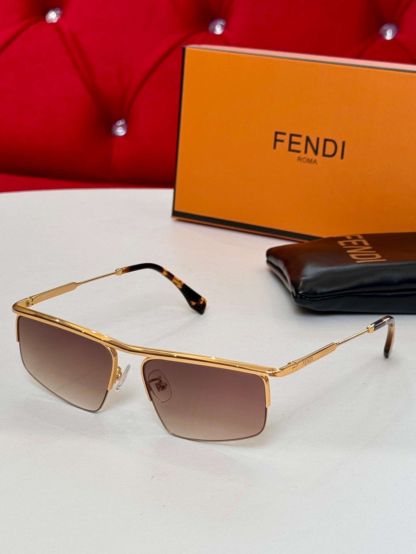 FENDI SUNGLASSES - Image 3
