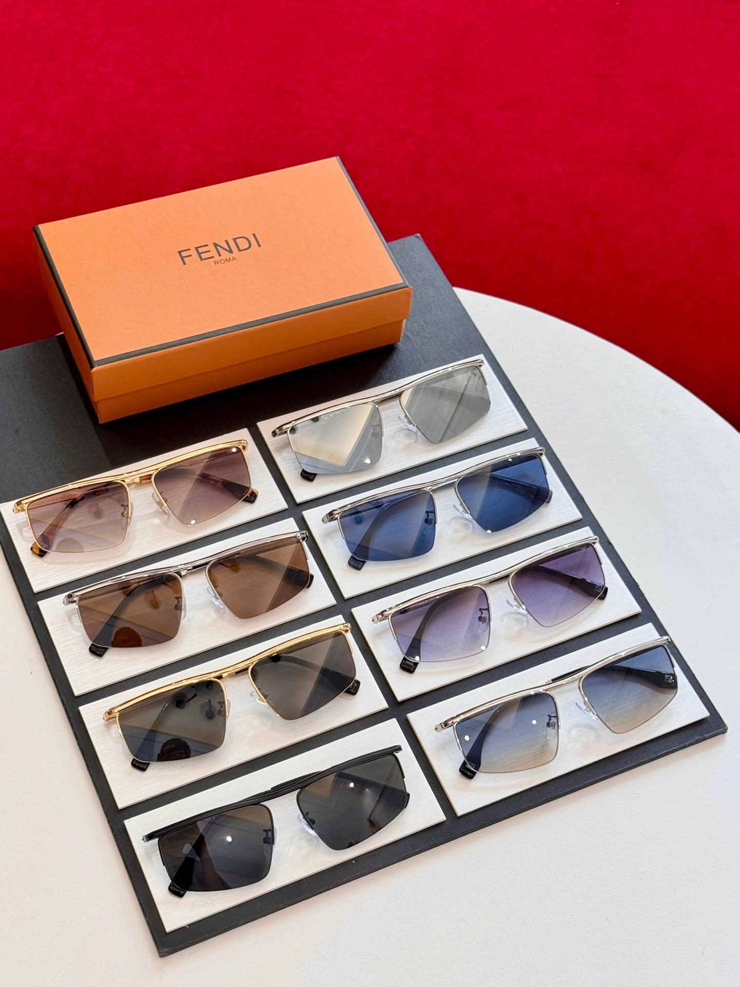 FENDI SUNGLASSES - Image 5