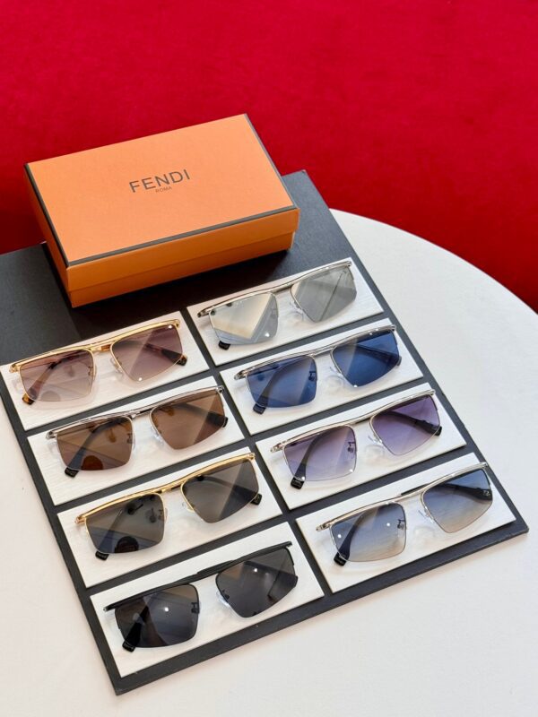 FENDI SUNGLASSES - Image 6