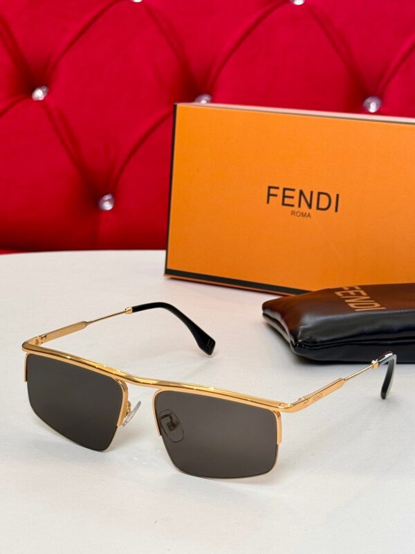 FENDI SUNGLASSES - Image 8