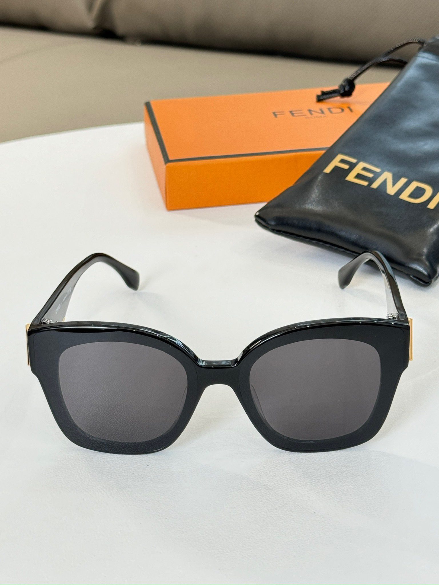 FENDI SUNGLASSES - Image 2