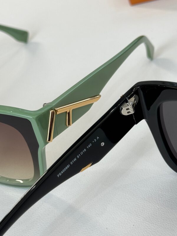 FENDI SUNGLASSES - Image 8
