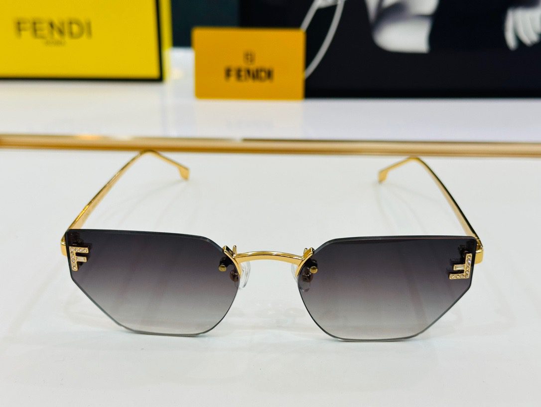 FENDI SUNGLASSES - Image 7