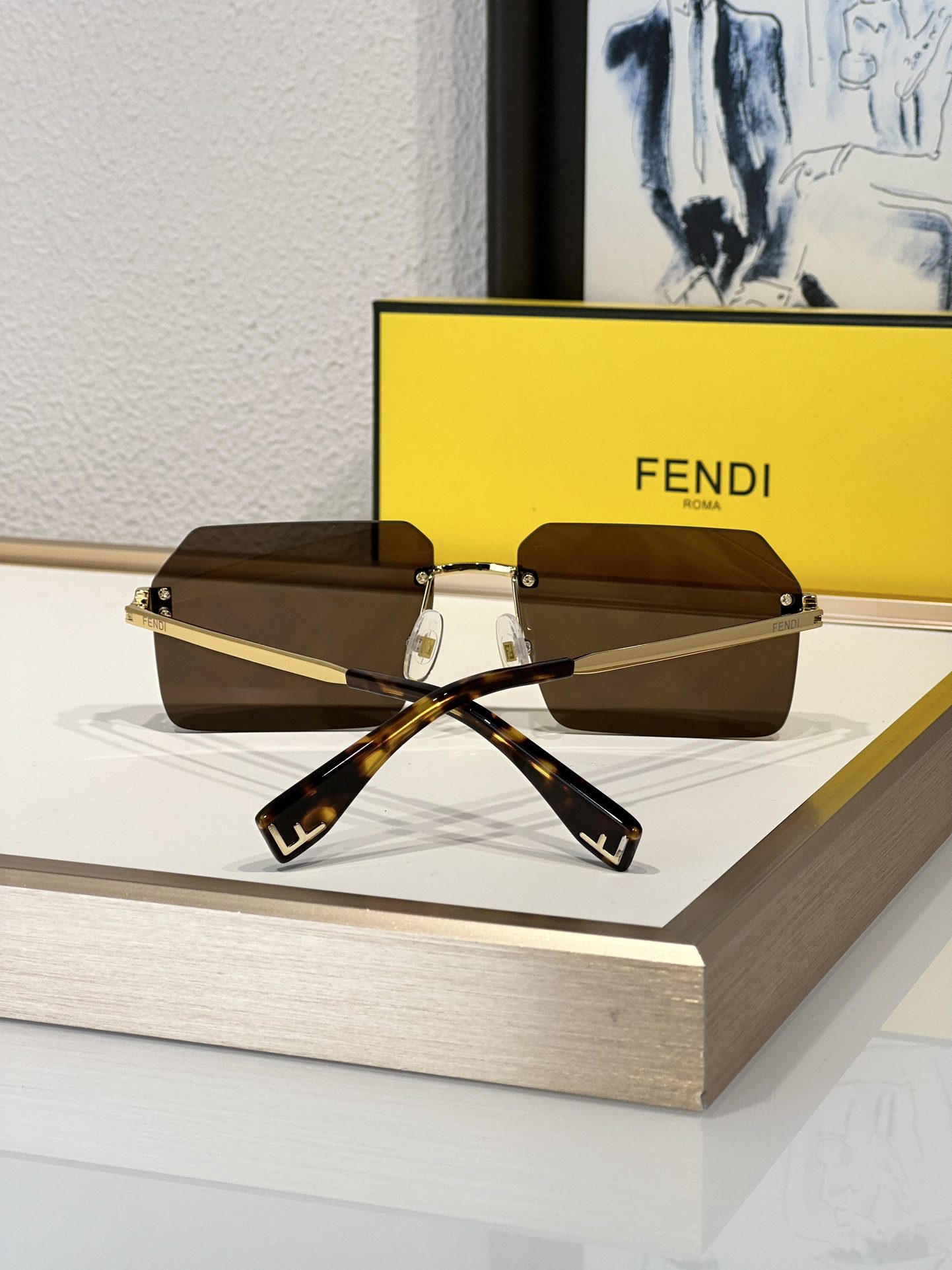FENDI SUNGLASSES - Image 5