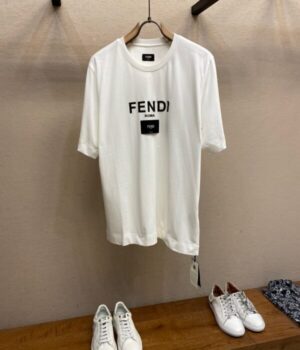 FENDI TSHIRT