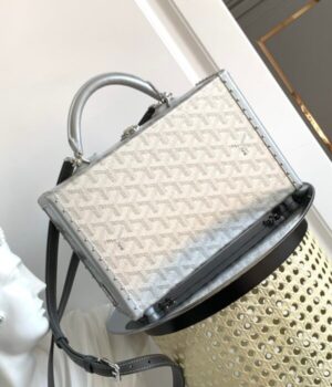 GOYARD BAG