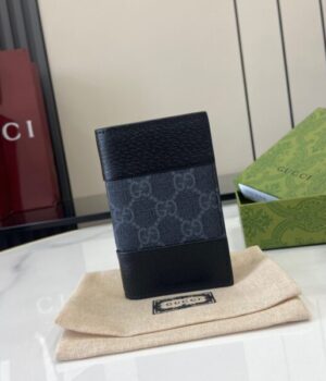 GUCCI CARD HOLDER