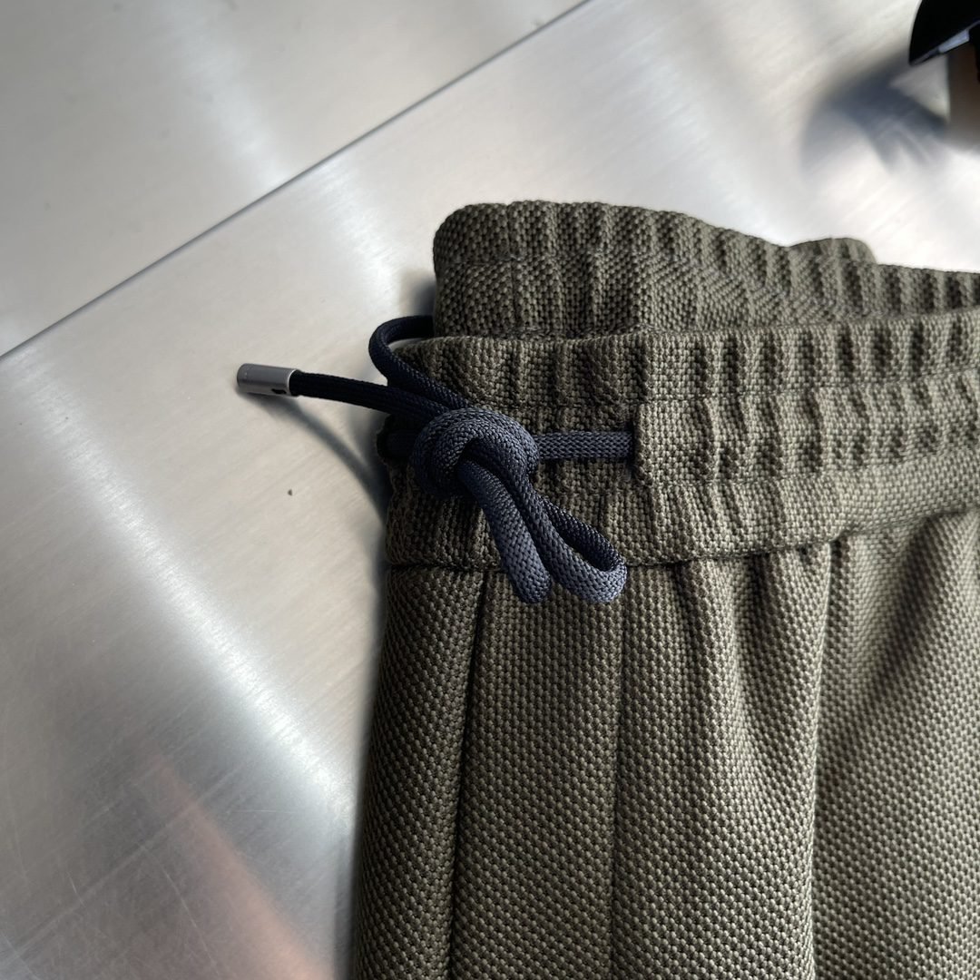 GUCCI JOGGER PANTS - Image 3