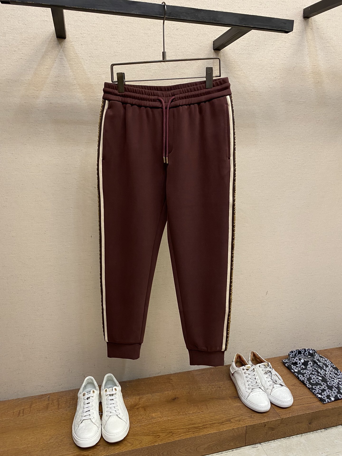GUCCI JOGGER PANTS - Image 2