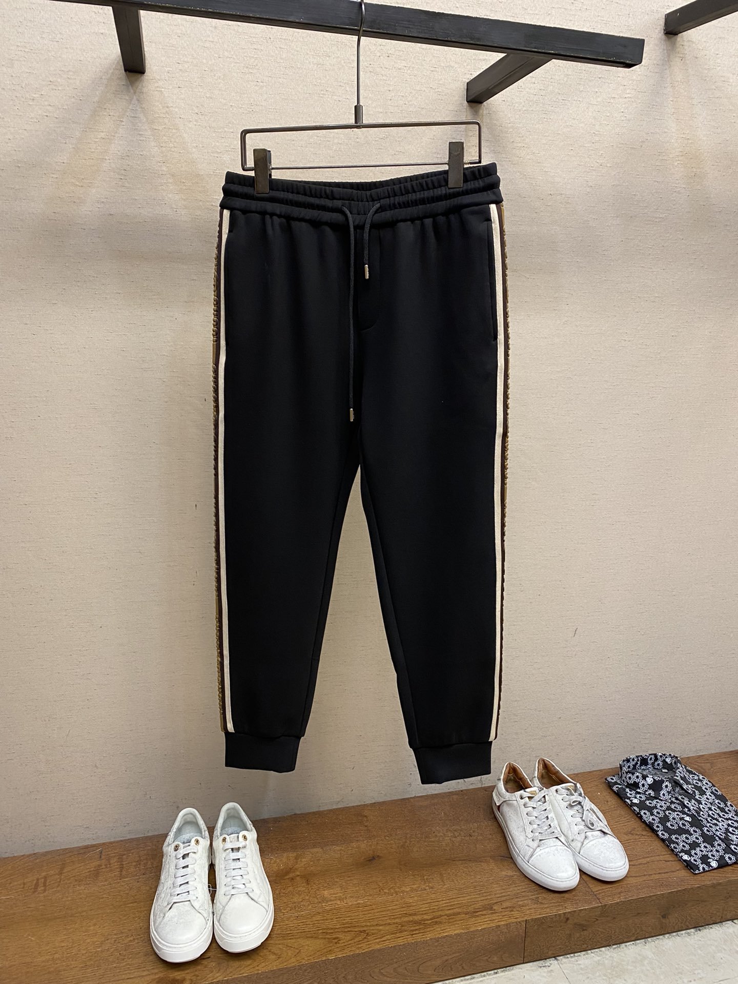 GUCCI JOGGER PANTS - Image 2