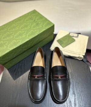 GUCCI LOAFER