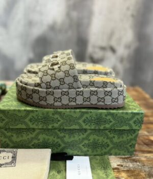 GUCCI SANDAL