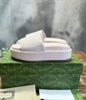 GUCCI SANDAL