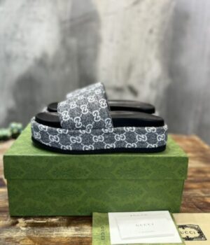 GUCCI SANDAL