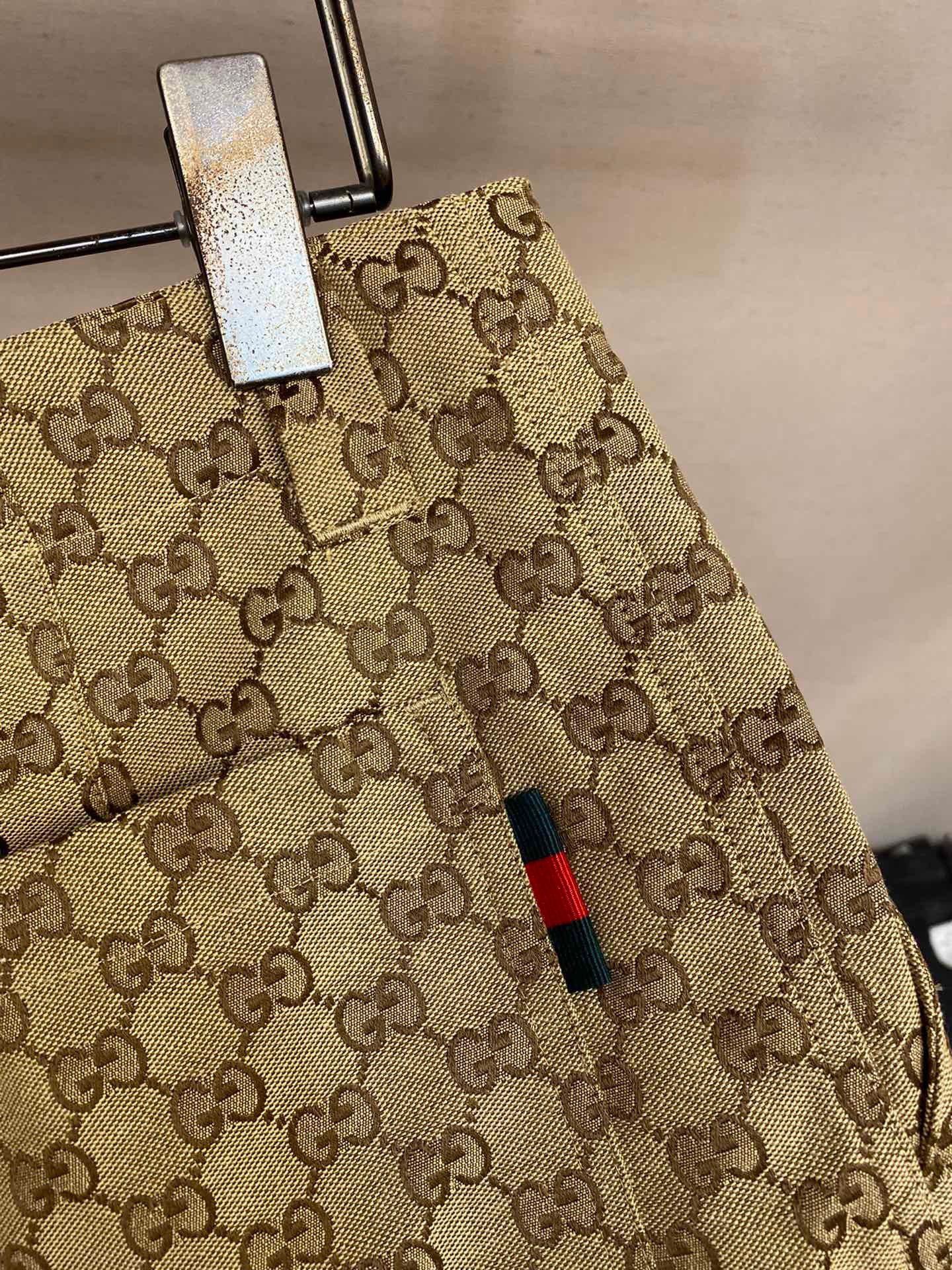 GUCCI SHORTS - Image 5