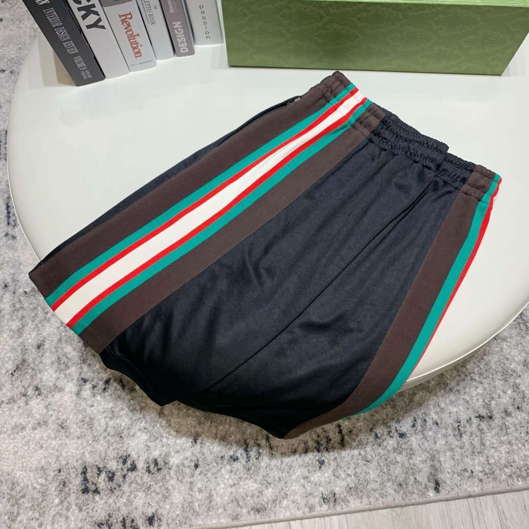 GUCCI SHORTS - Image 3