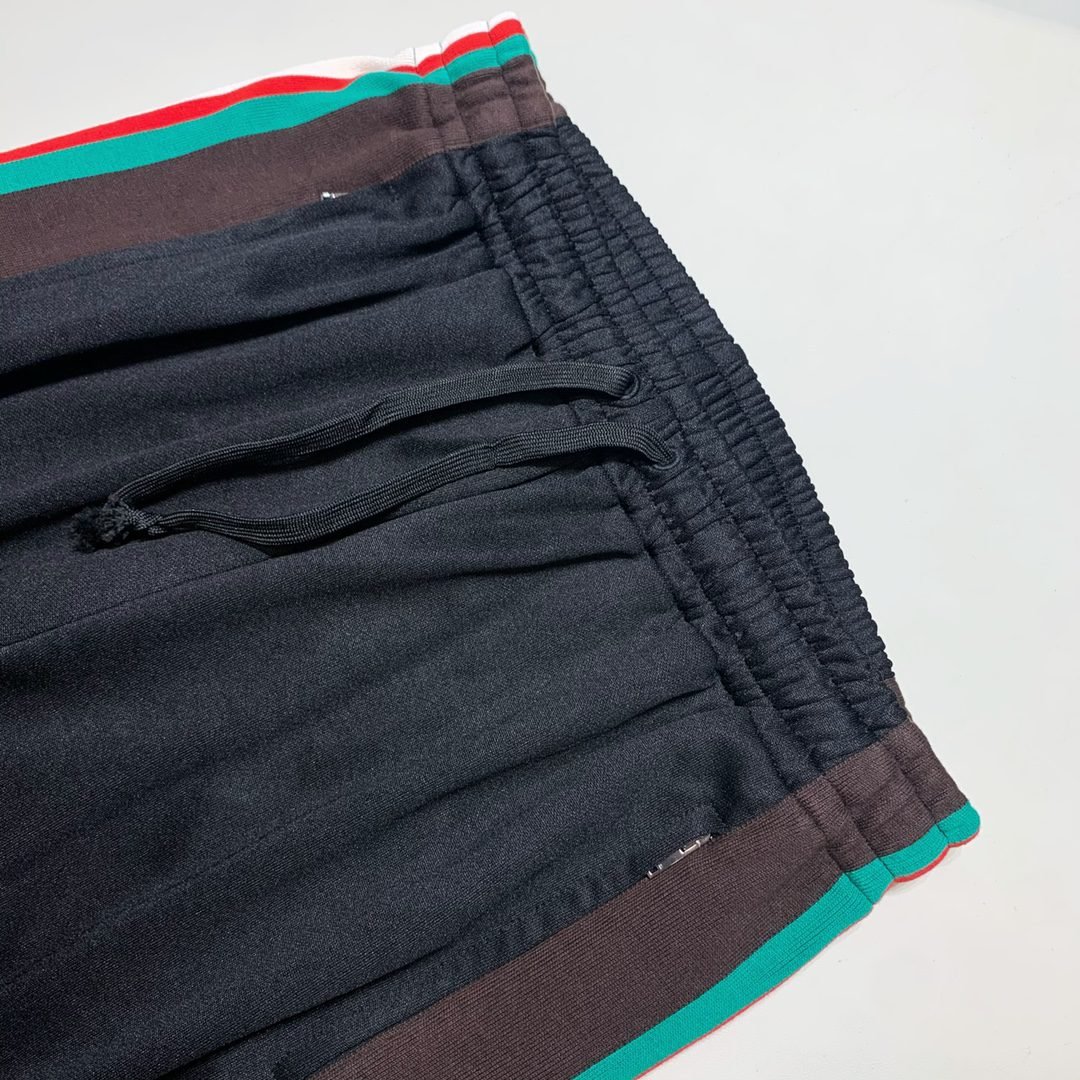 GUCCI SHORTS - Image 5