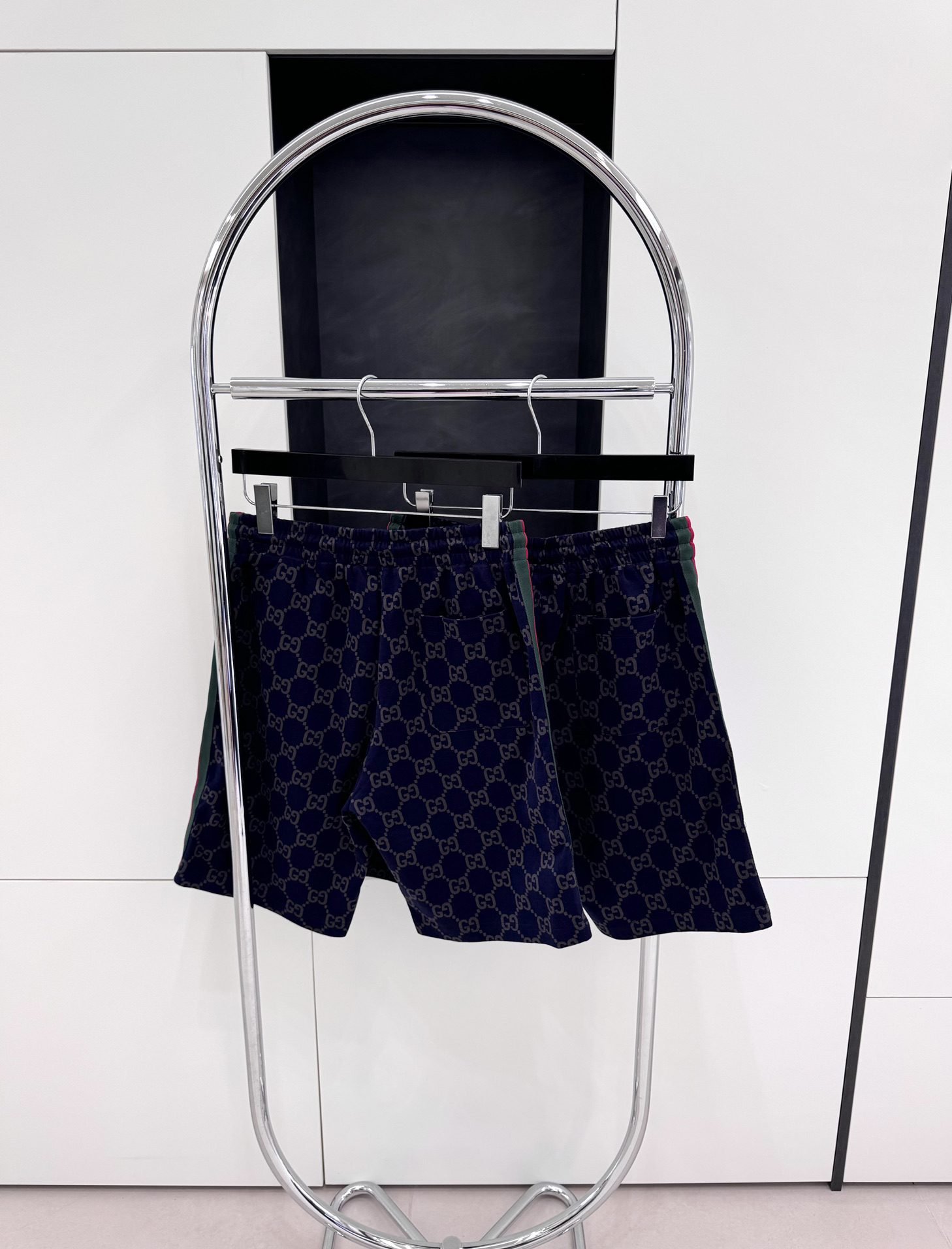 GUCCI SHORTS - Image 5