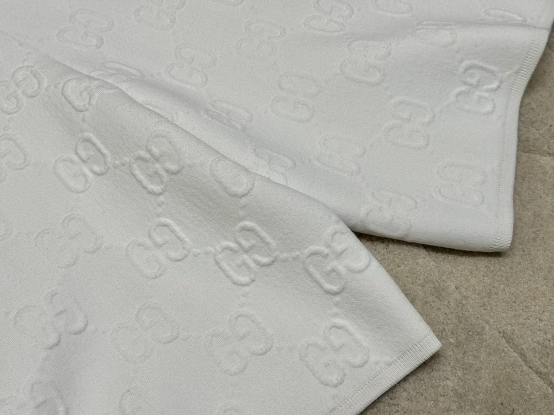 GUCCI SHORTS - Image 5