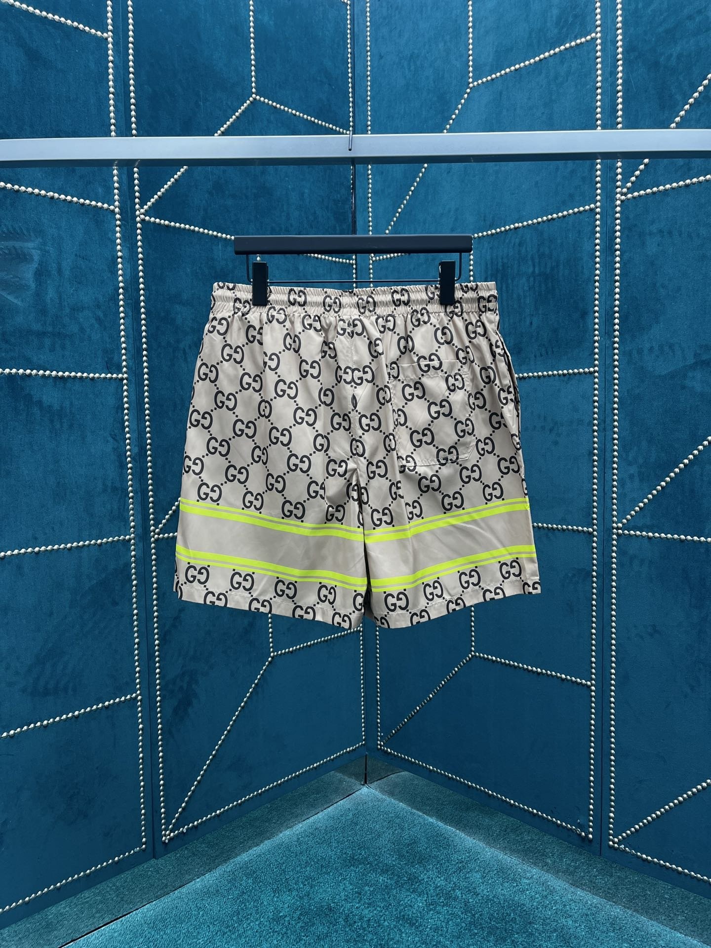 GUCCI SHORTS - Image 3