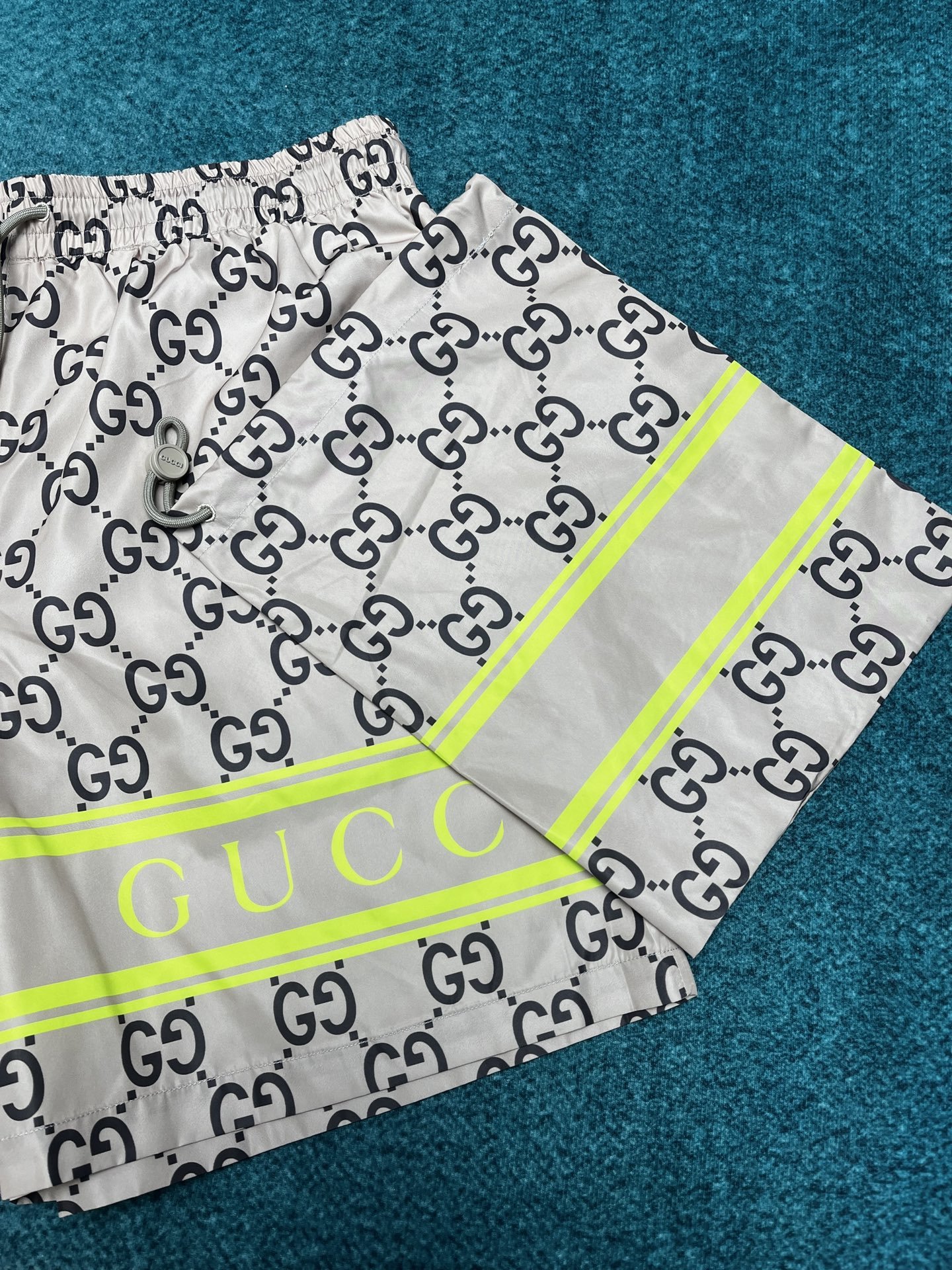 GUCCI SHORTS - Image 5