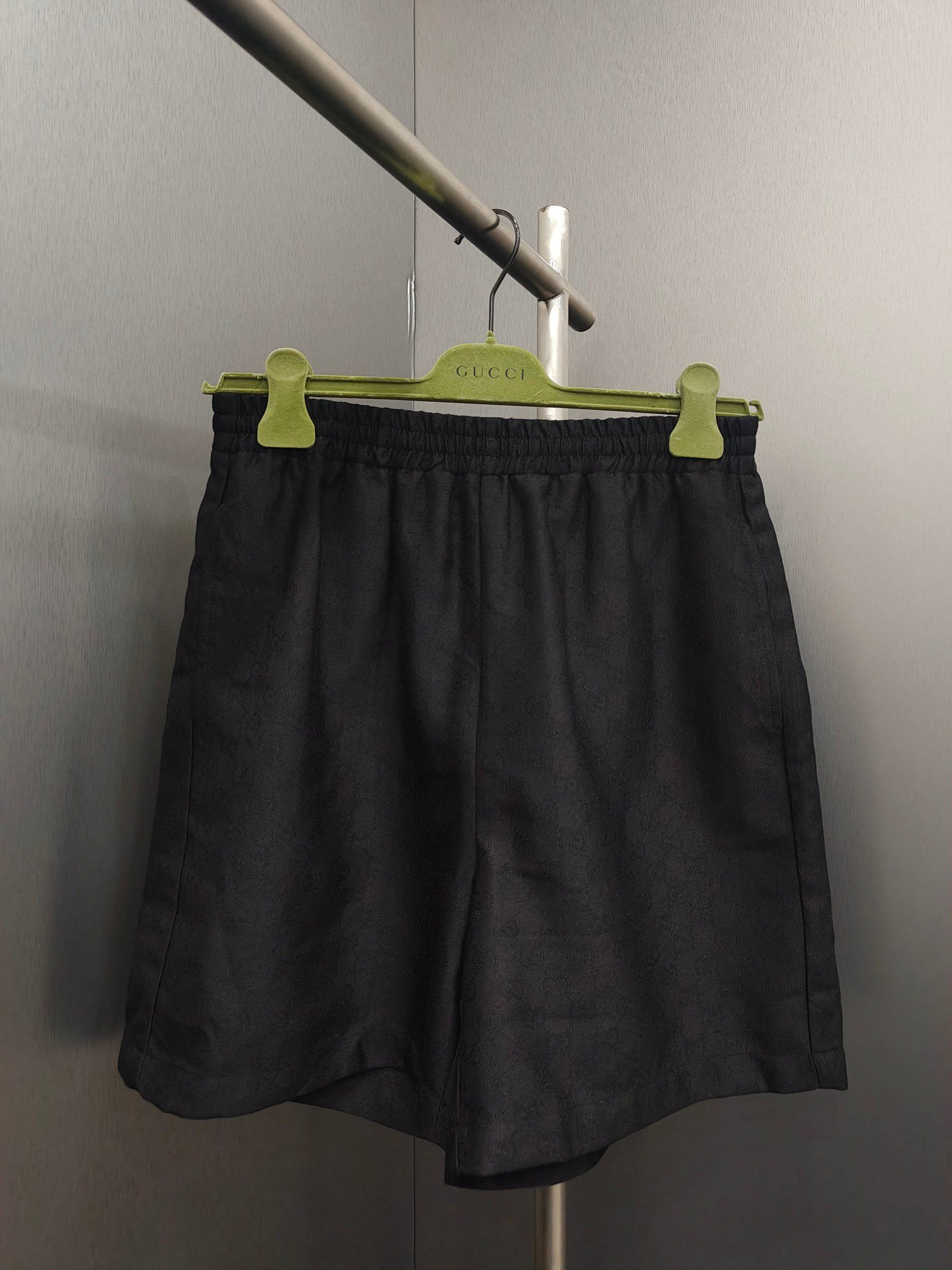 GUCCI SHORTS - Image 2