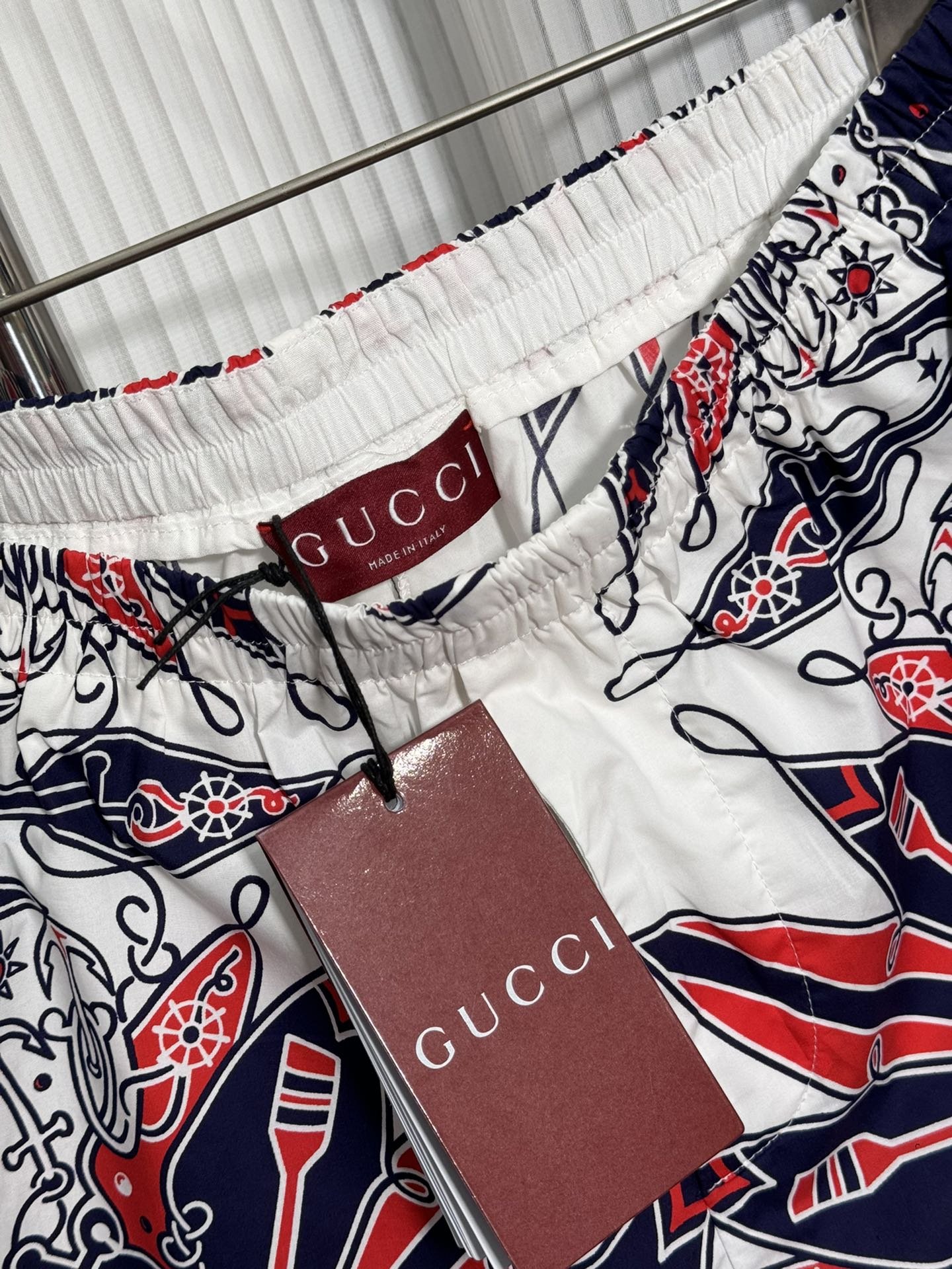 GUCCI SHORTS - Image 7