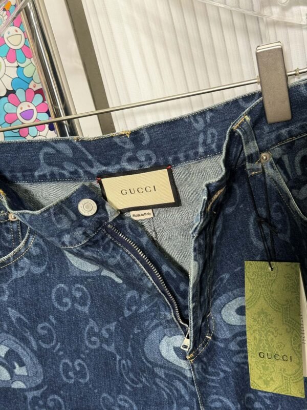 GUCCI SHORTS - Image 8
