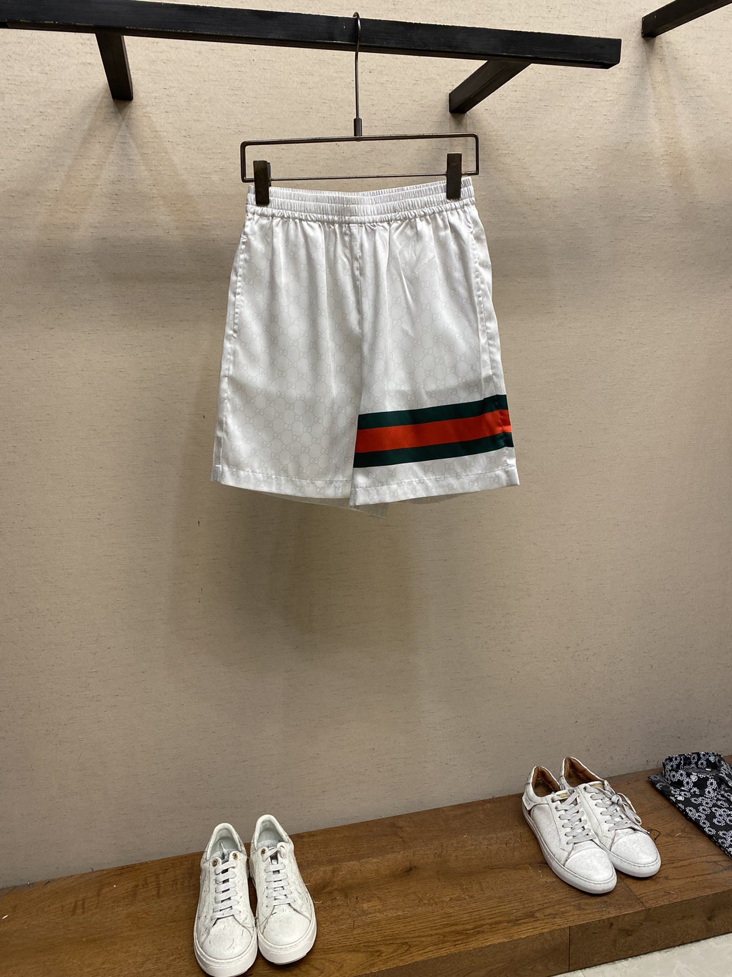 GUCCI SHORTS - Image 2