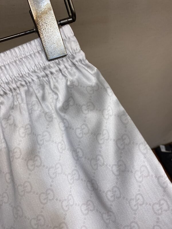 GUCCI SHORTS - Image 6
