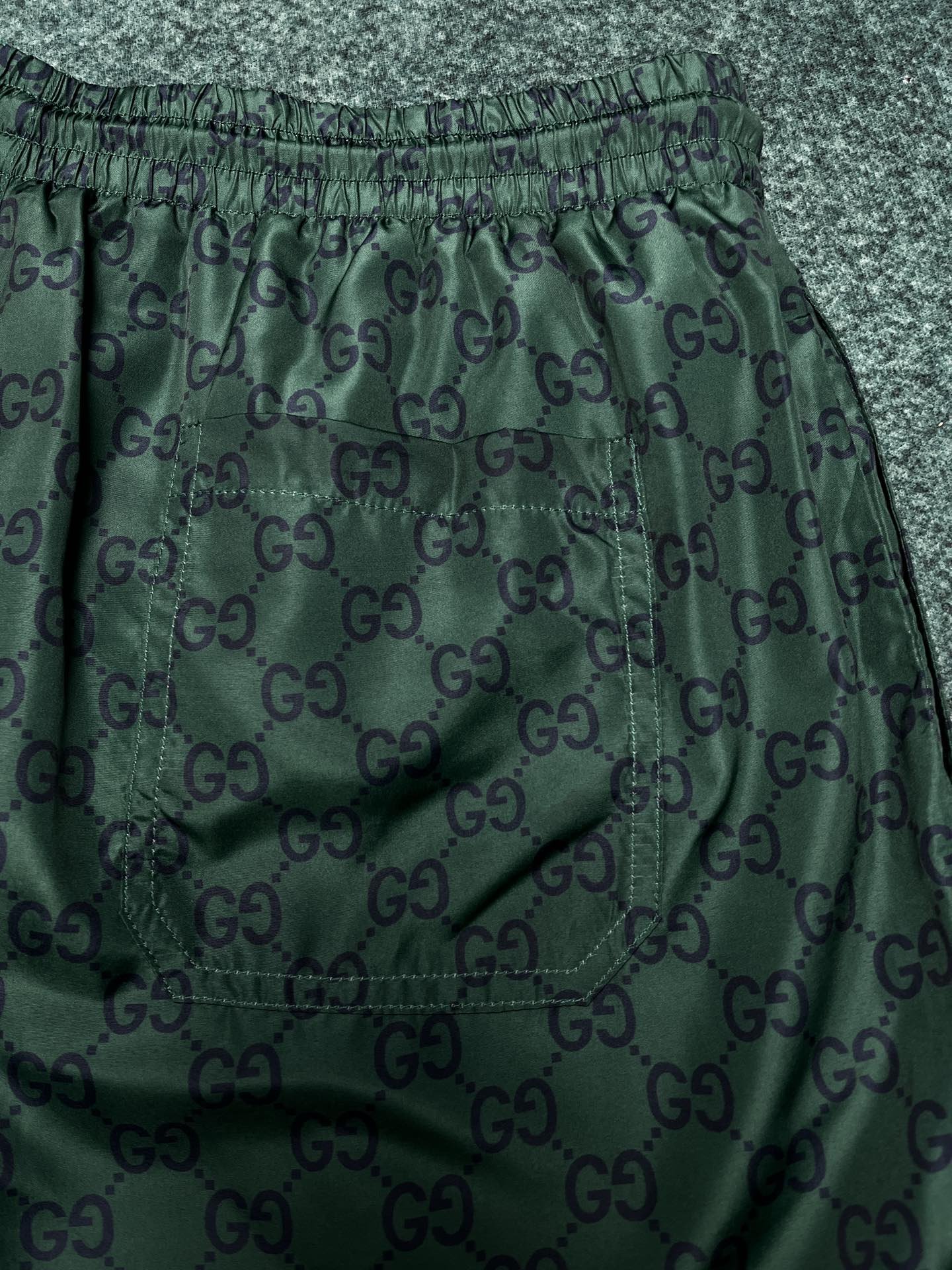 GUCCI SHORTS - Image 7